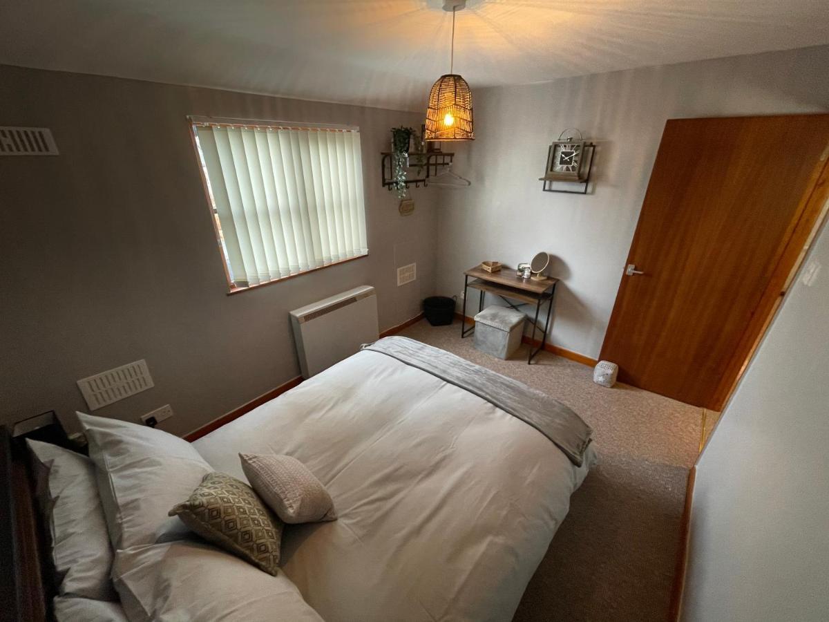 Westend Holiday Let 3 Brecon Buitenkant foto